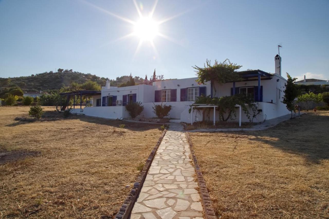 ספצס Aroura Homes 4Br Beachfront Villa מראה חיצוני תמונה