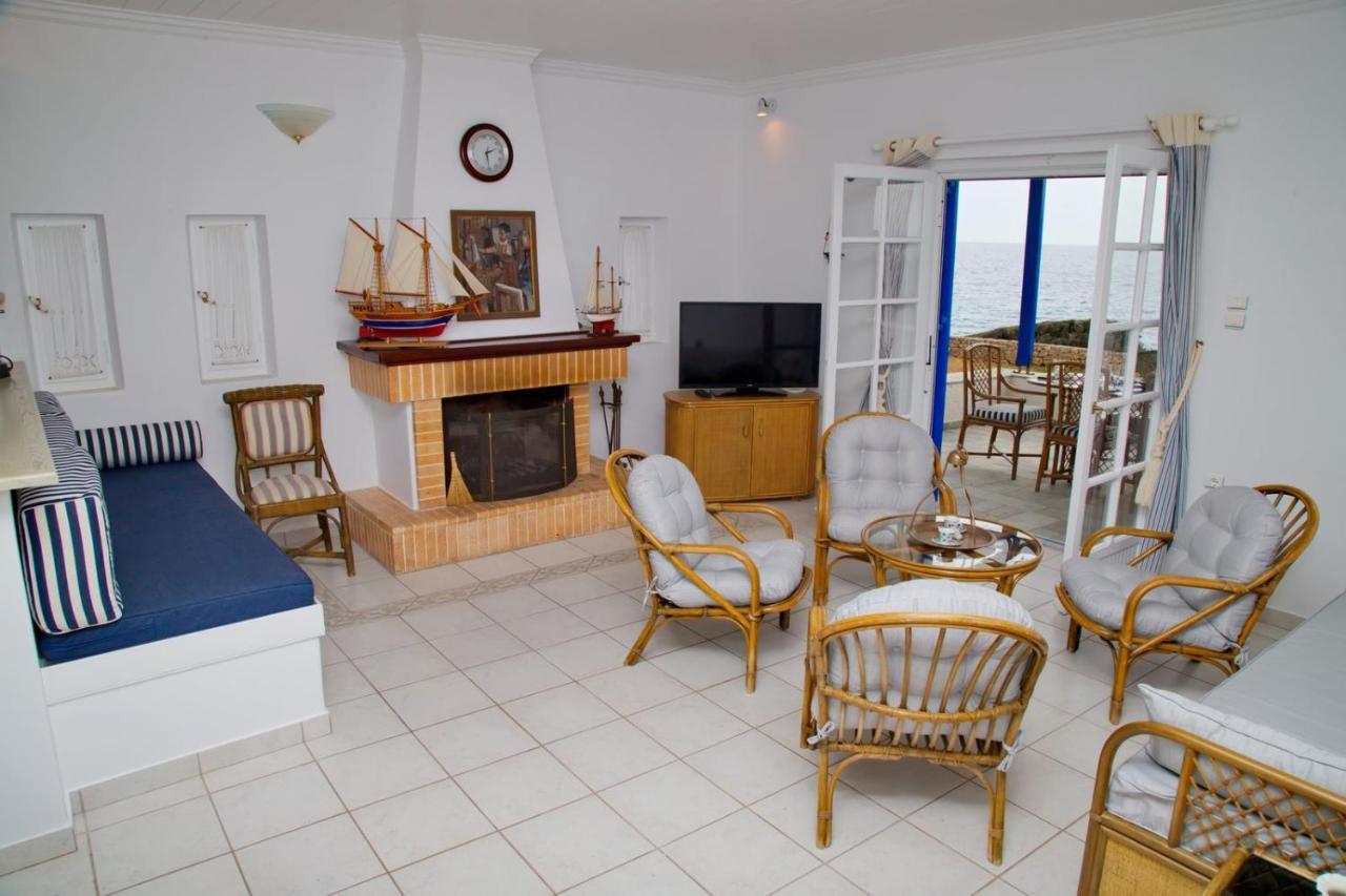 ספצס Aroura Homes 4Br Beachfront Villa מראה חיצוני תמונה
