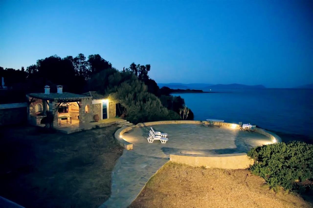 ספצס Aroura Homes 4Br Beachfront Villa מראה חיצוני תמונה