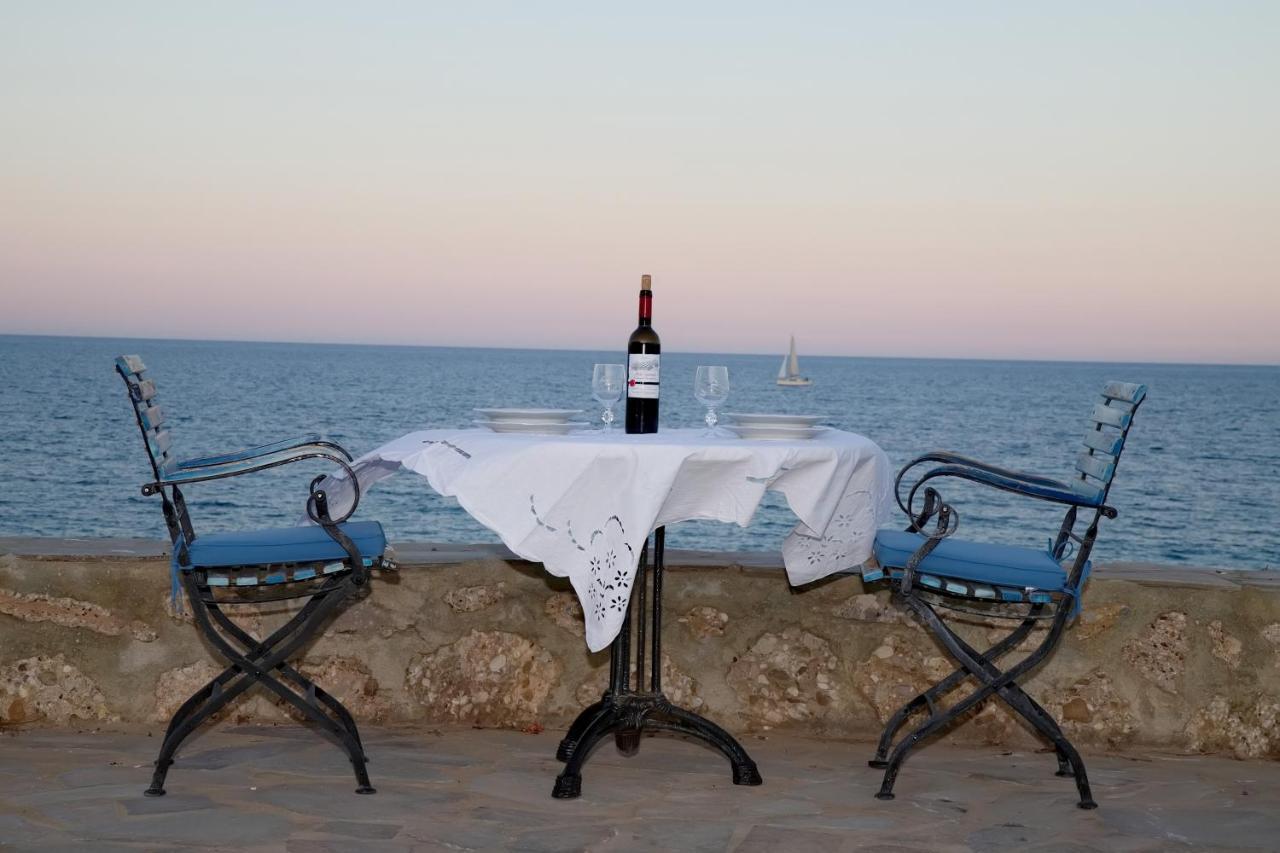 ספצס Aroura Homes 4Br Beachfront Villa מראה חיצוני תמונה